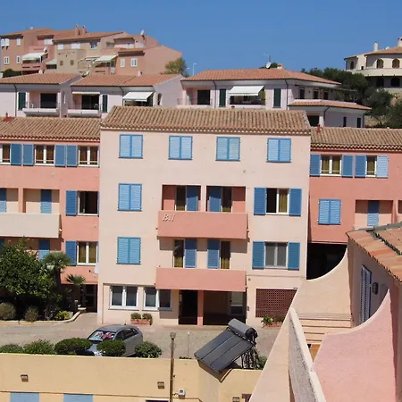 Le Nereidi & Otel 3*