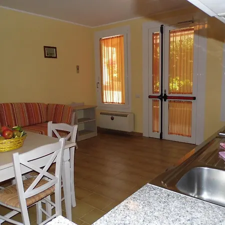 Hotell Le Nereidi & Con Piscina-tennis-fitness-parcheggio Coperto-sala Conferenze 3*