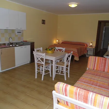 Ξενοδοχείο Le Nereidi & Con Piscina-tennis-fitness-parcheggio Coperto-sala Conferenze 3*
